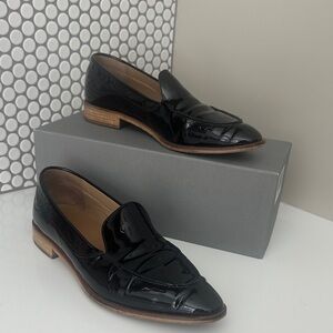 EVERLANE Black Patent Leather Loafers SZ 10